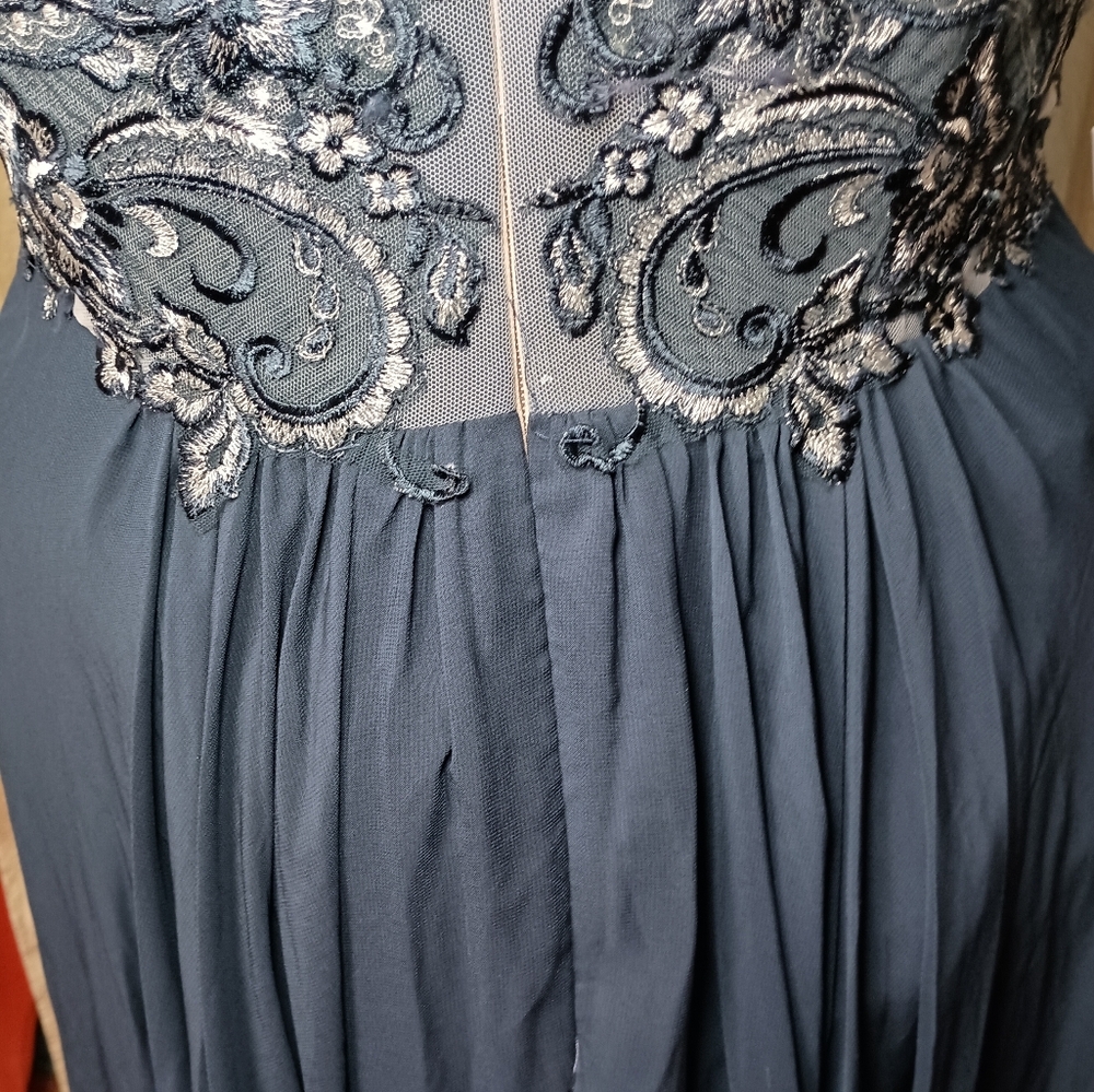 JJ’s House Dark Navy Chiffon Lace Beaded Gown – Size 10 - Picture 12 of 16
